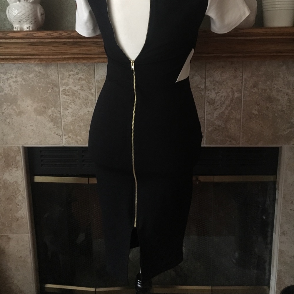 Beautiful black and White drees Lulus. - Picture 4 of 8